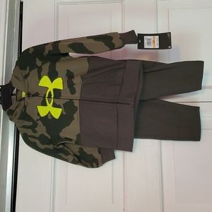 Under Armour 2 piece Camo sweatpants set NWT 12 months